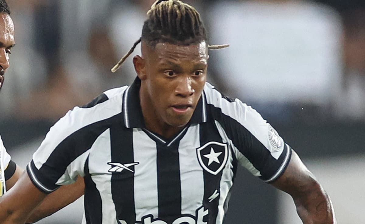 Danilo, do Botafogo, foi oferecido ao Flamengo