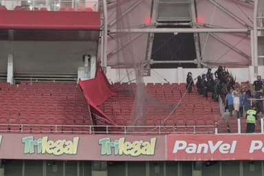 Danos no Beira-Rio provocados pela torcida do Grêmio