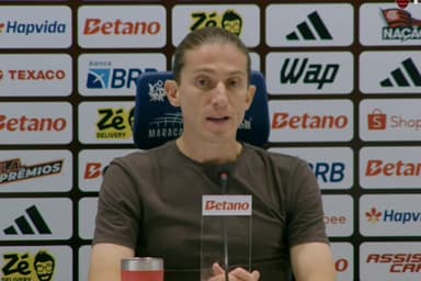 Filipe Luís durante entrevista após Flamengo x Fluminense