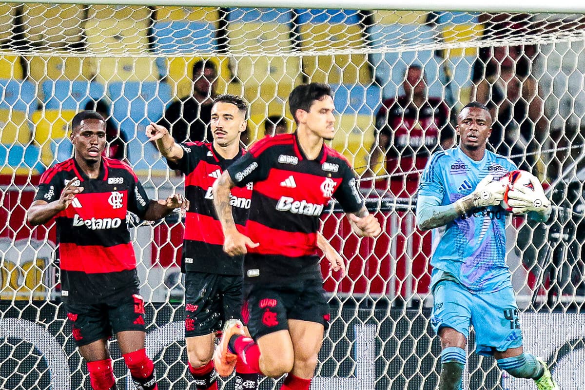 Evertton Araújo, Léo Ortiz, Pedro e Andre durante partida entre Flamengo e Fluminense no Campeonato Carioca