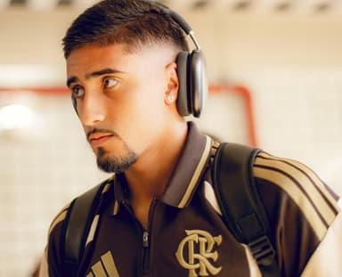 Guilherme na chegada ao Raulino de Oliveira para Flamengo x Portuguesa