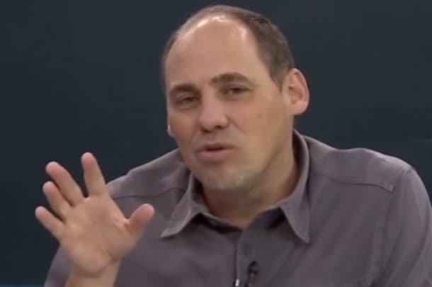 Julio Gomes falando sobre a contratação de Paquetá pelo Flamengo