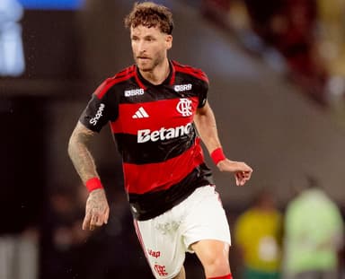 Léo Pereira pelo Flamengo