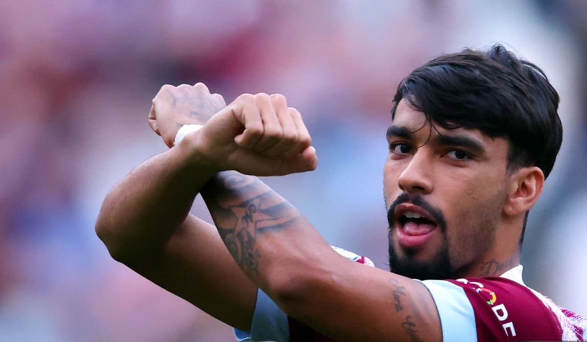 Paquetá, do West Ham, comemora gol; meia pode voltar ao Flamengo