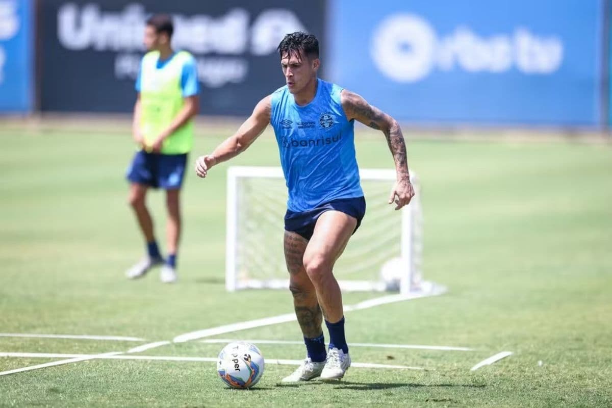 Pavón, atacante do Grêmio