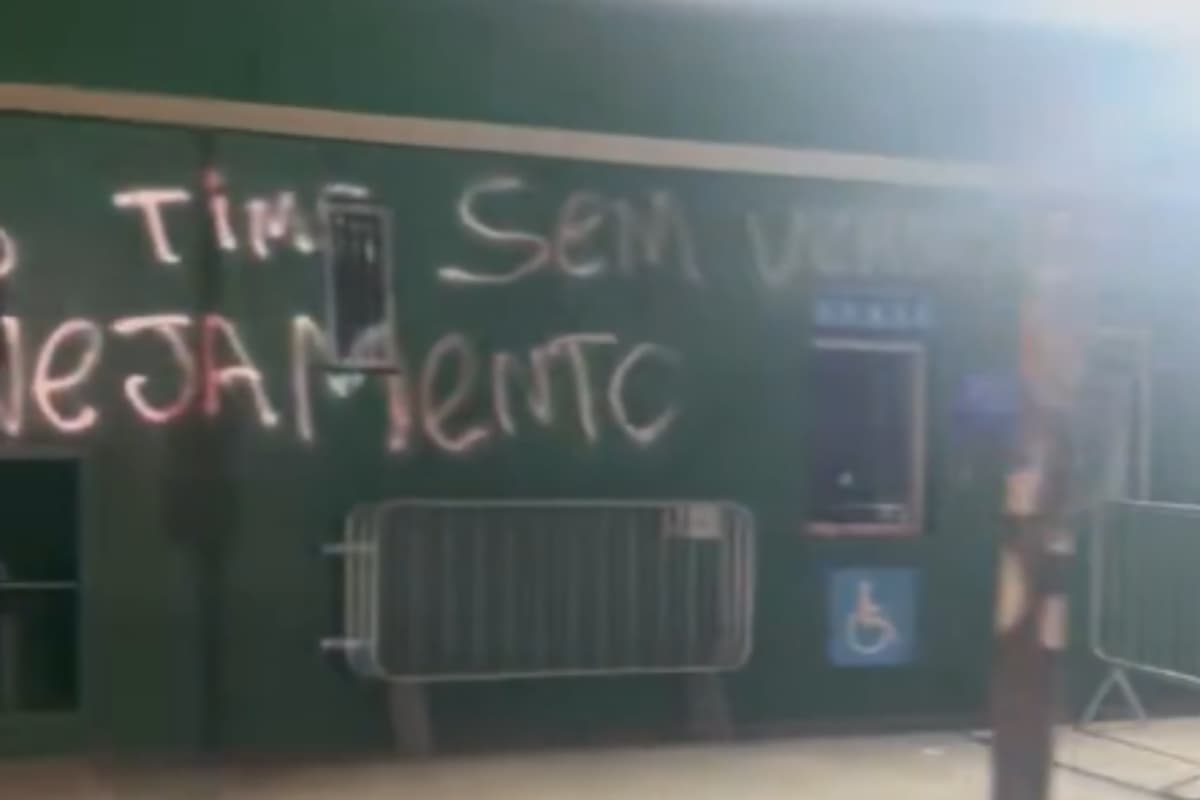 Pichação Allianz Palmeiras