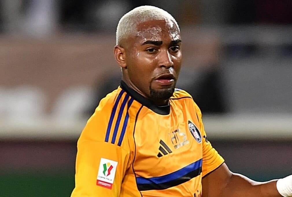 Lorran em campo pelo Pisa