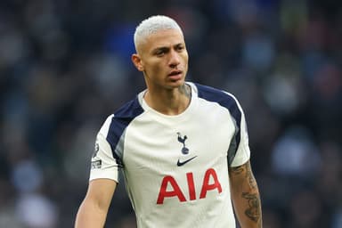 Richarlison do Tottenham Hotspur durante a partida da Premier League entre Tottenham Hotspur e Sunderland no Tottenham Hotspur Stadium em 4 de janeiro de 2026, em Londres, Inglaterra.