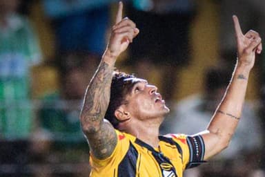 Robson, atacante do Novorizontino