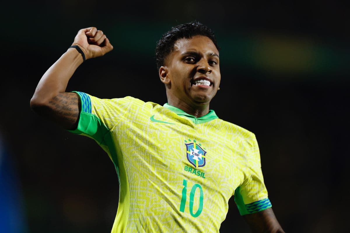 Rodrygo comemorando gol pela Seleção Brasileira
