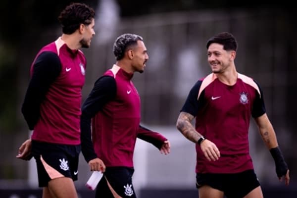 Corinthians pode ter retorno importante na escalação para enfrentar o Santos hoje