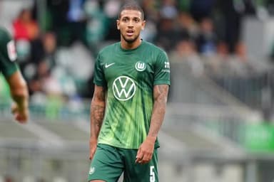 Vinícius Souza, volante do Wolfsburg