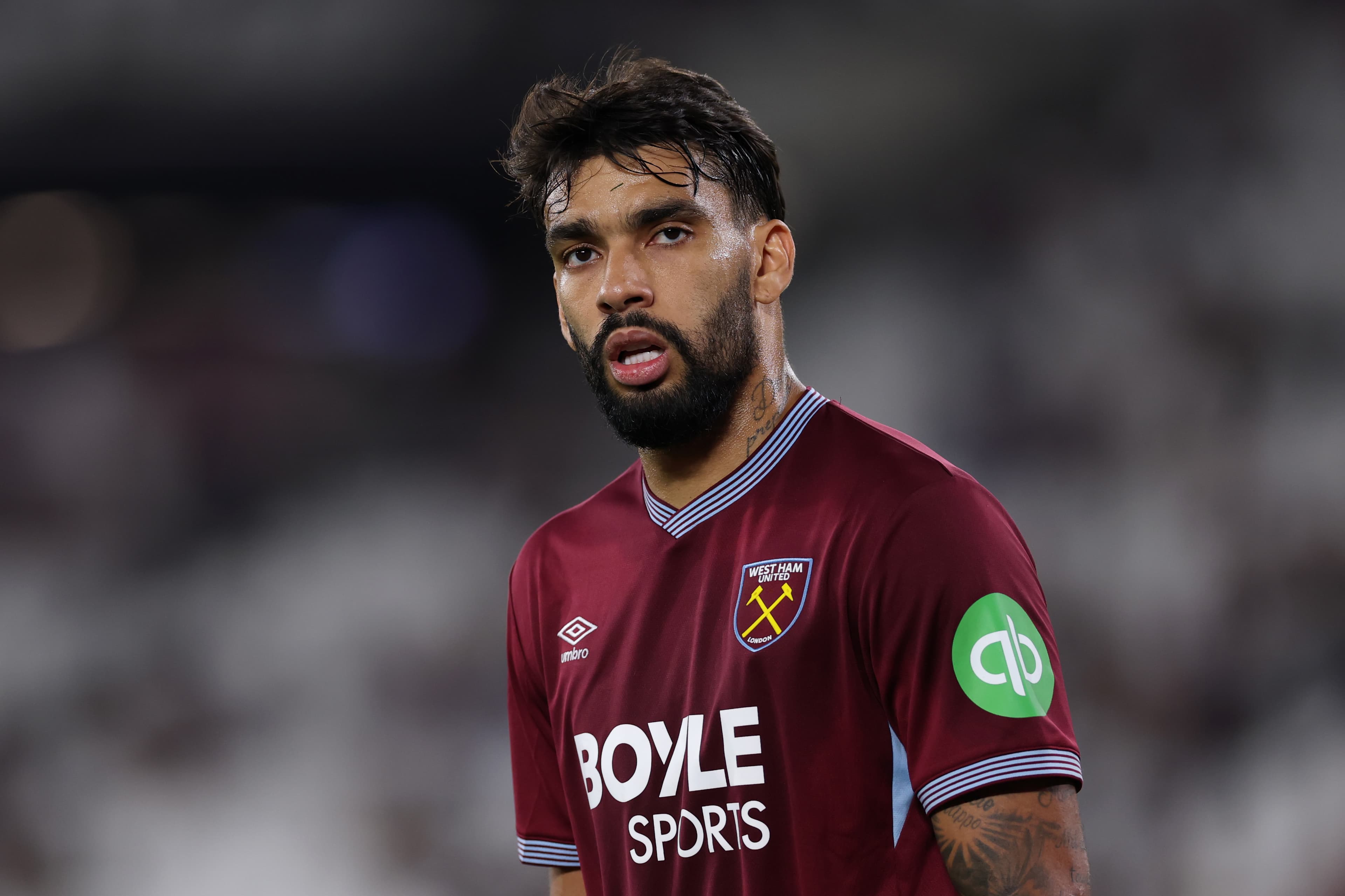 Lucas Paquetá em campo pelo West Ham em 2025