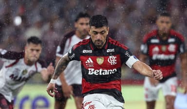 arrascaeta lanús flamengo recopa