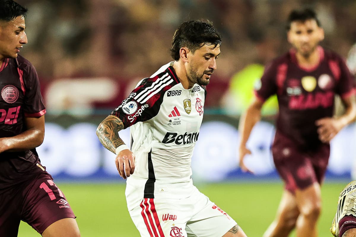Arrascaeta durante Lanús x Flamengo