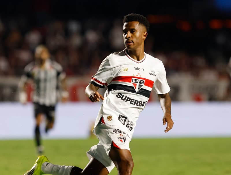 Marcos Antônio, do São Paulo, é alvo do Flamengo na janela.