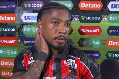 Marinho considerou derrota do Vitória para o Flamengo como injusta no Brasileirão