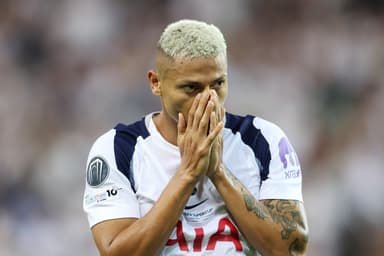Richarlison durante Tottenham x PSG