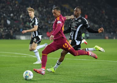 Wesley voltou a jogar bem e receber elogios pela Roma