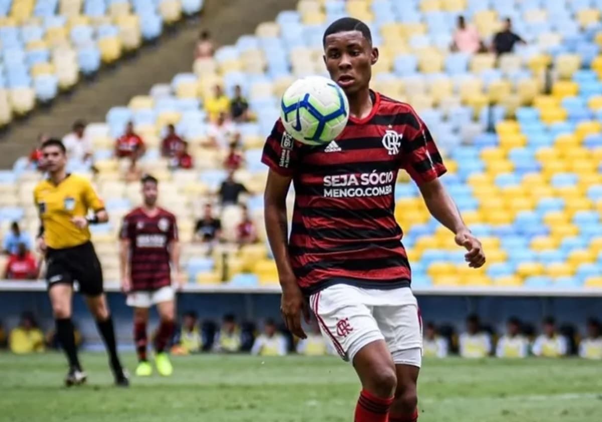 caio roque flamengo botafogo