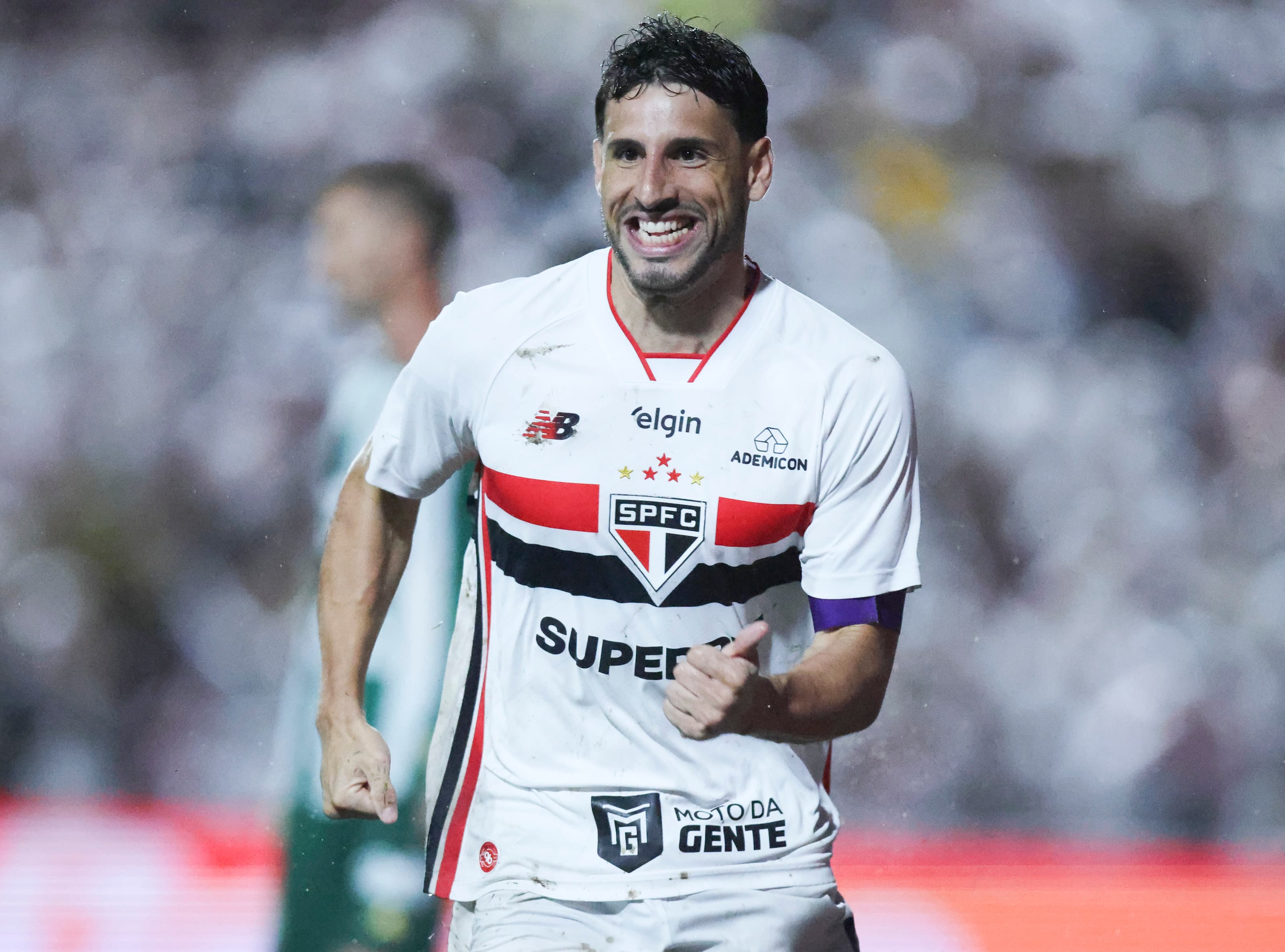 Calleri comemora gol São Paulo 2x0 Chapecoense