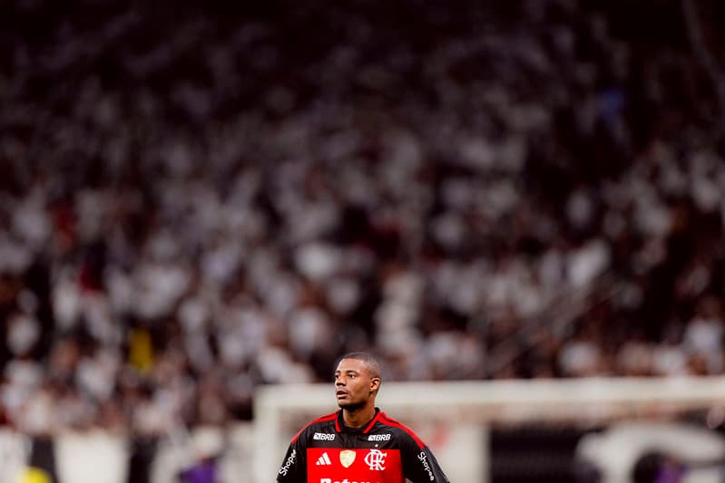 De la Cruz no empate com o Corinthians