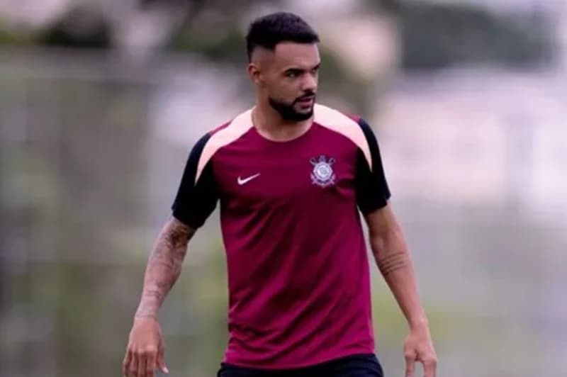 Raniele em ação no treinamento do Corinthians