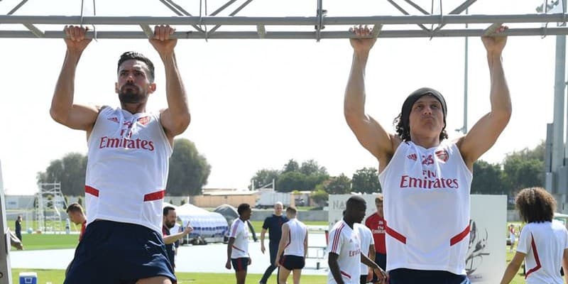 Marí e David Luiz treinam no Arsenal