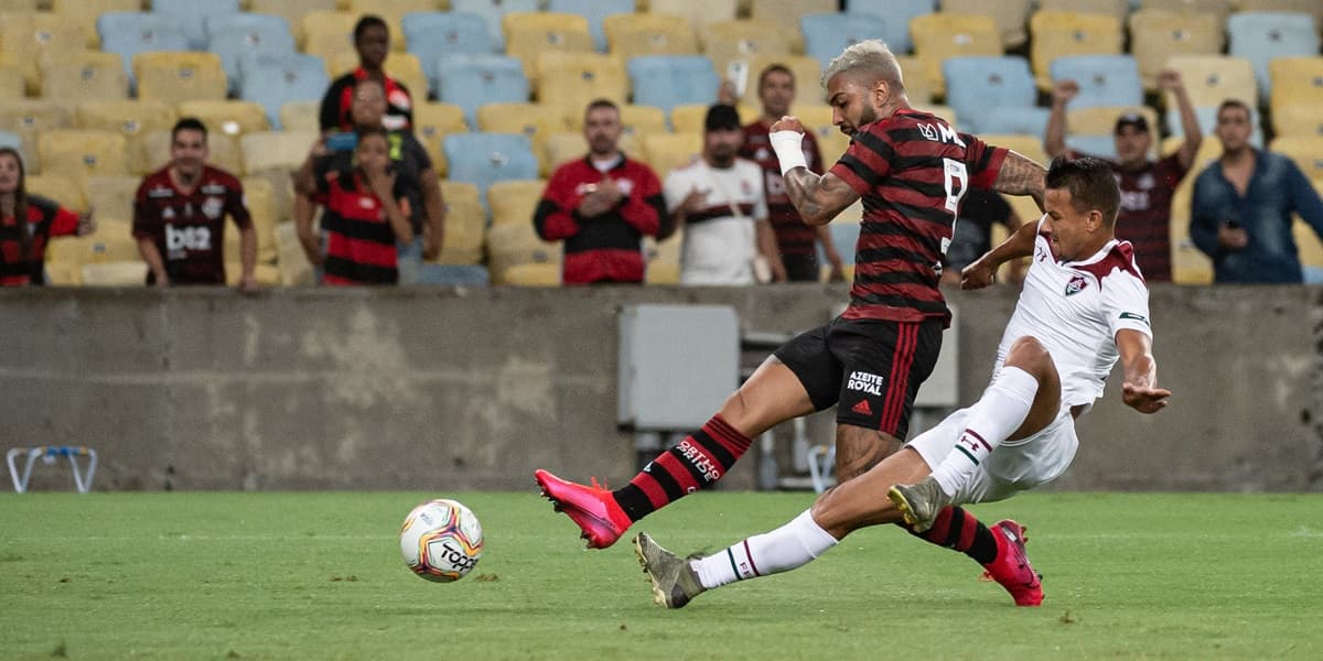gabigol finaliza para o gol no fla-flu