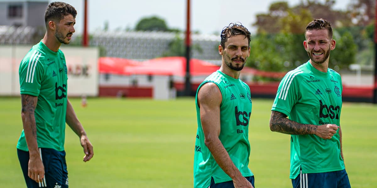 rodrio caio em treino pelo flamengo