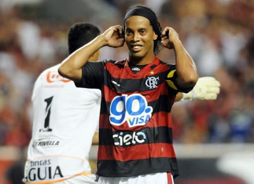 ronaldinho-estreia-flamengo-2011