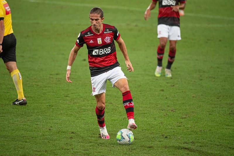 Rodrigo Caio, Filipe Luís e Diego Ribas estão de fora da partida deste sábado, 14