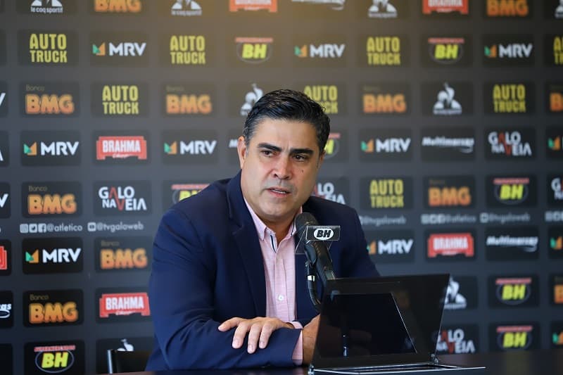 Sérgio Sette Câmara não poupou o tom ao ironizar a eliminação do rubro-negro na Libertadores