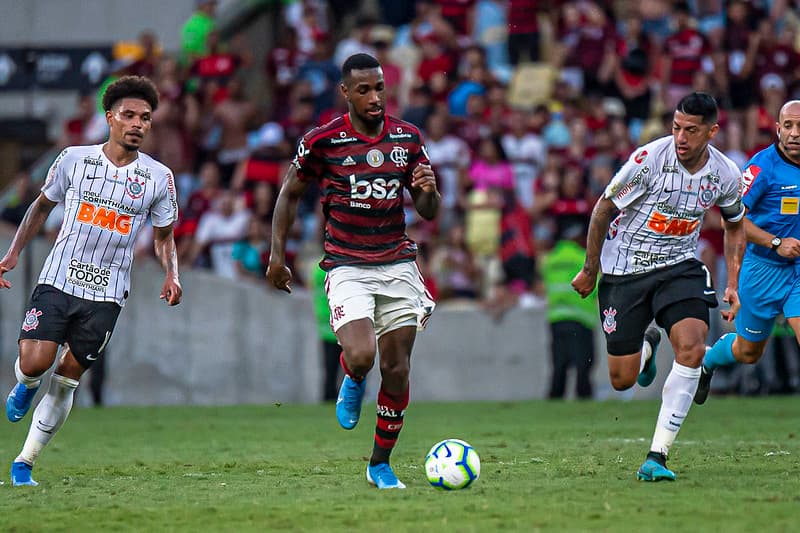 Flamengo se vencer Corinthians assume a liderança do Brasileiro
