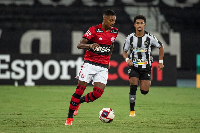 Flamengo aumenta invencibilidade sobre o Botafogo