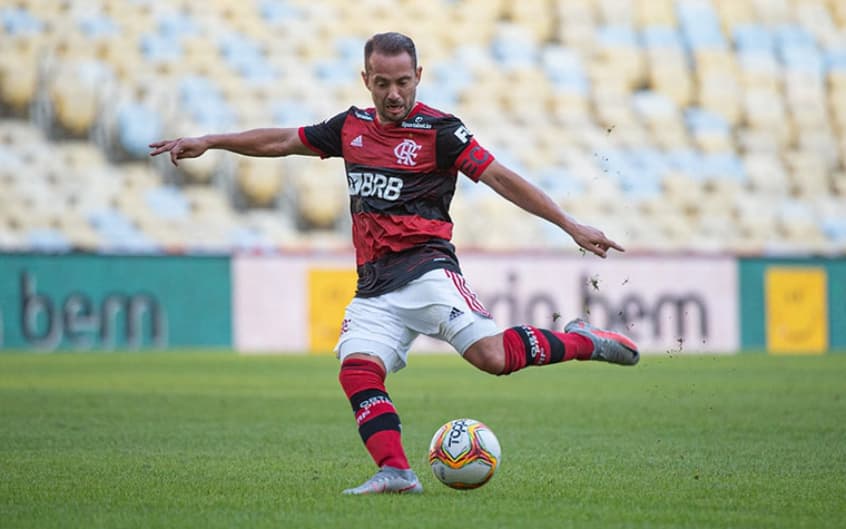 Everton Ribeiro