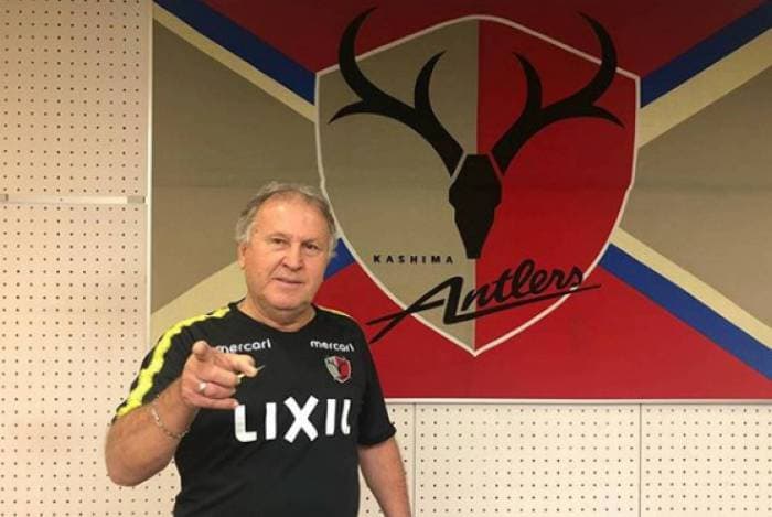 Zico deverá se vacinar no Japao