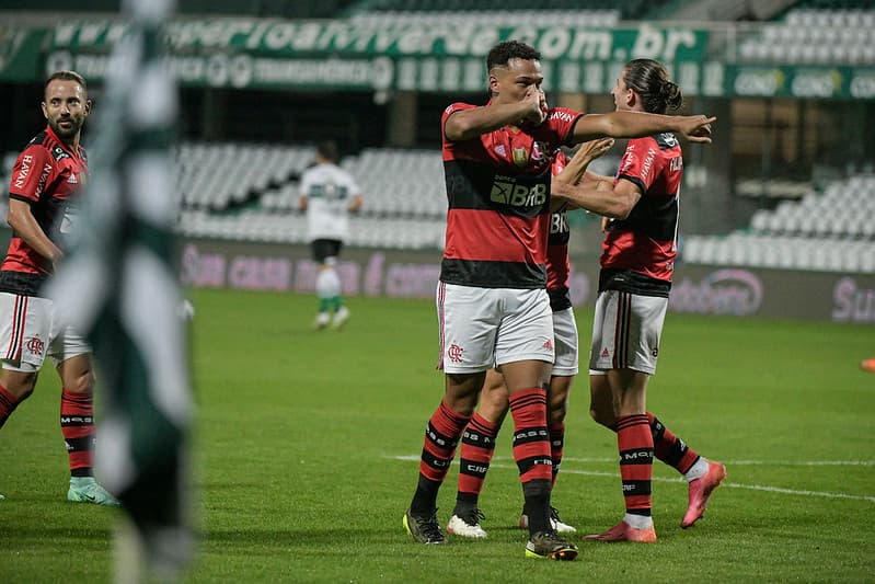 rodrigo muniz flamengo