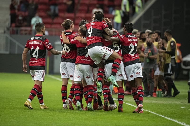 Flamengo 4-1 Defensa y Justicia libertadores