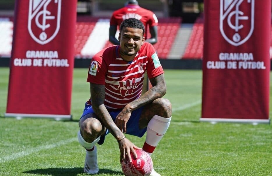 kenedy atacante números flamengo