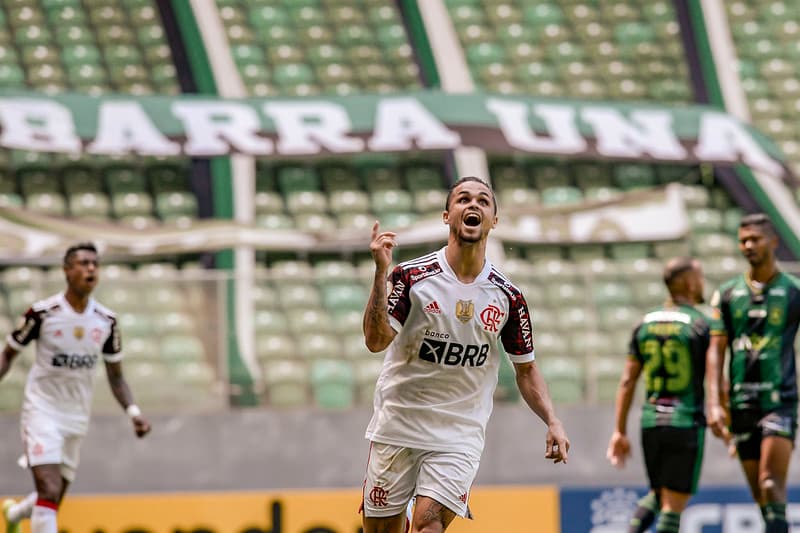 Flamengo Michael Al Hilal negociações