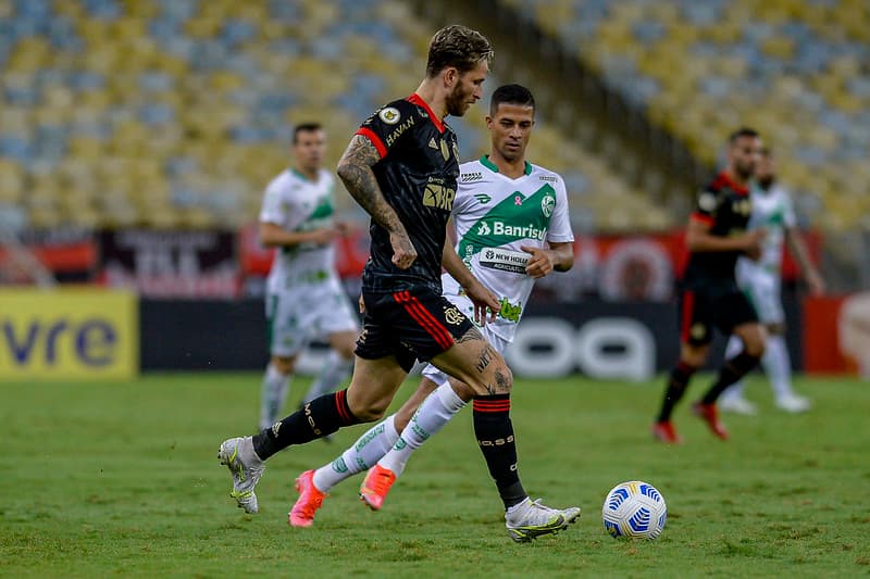 Léo Pereira juventude