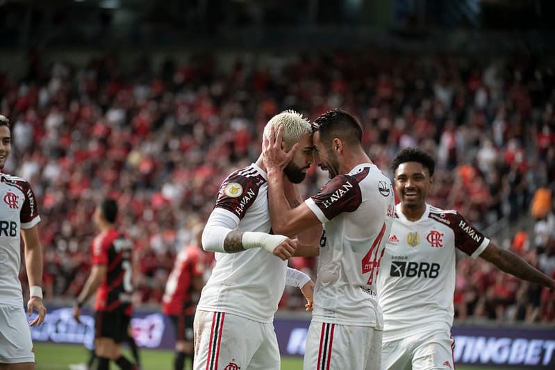 Athletico 2x2 Flamengo Gabigol