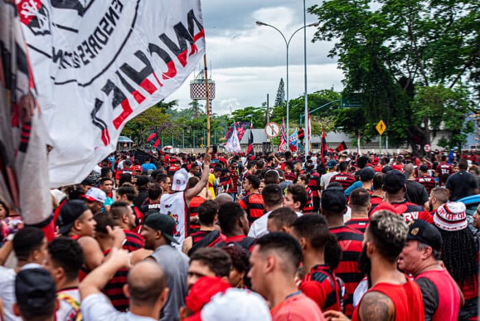 flamengo torcida novo aerofla final libertadores montevidéu