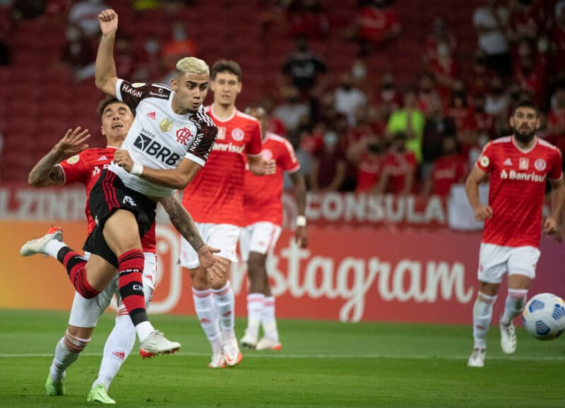 gol mais bonito do Brasileirão 2021 Andreas Pereira