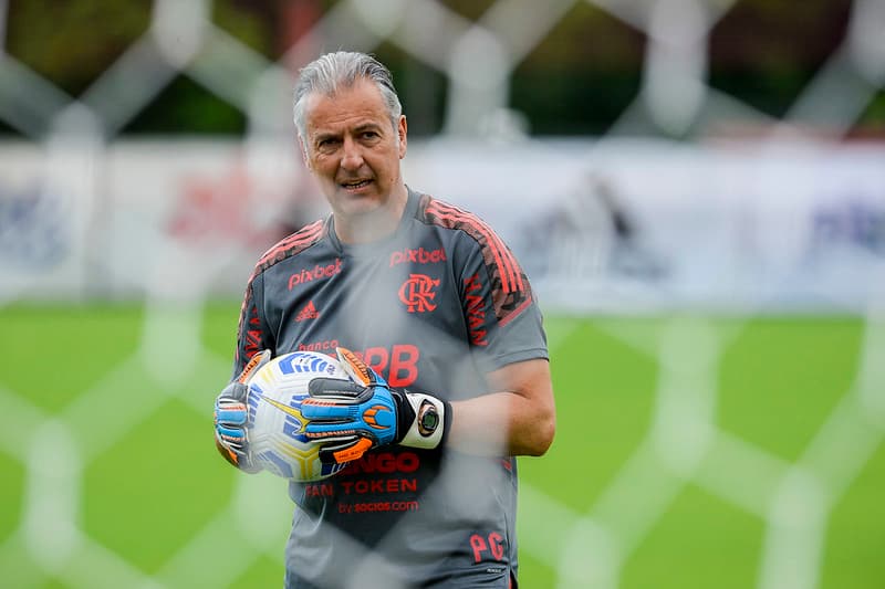 paulo grilo preparador de goleiros flamengo