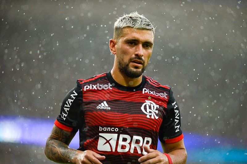 'Novo' Maracanã 10 anos: top 10 grandes atuações individuais do Flamengo