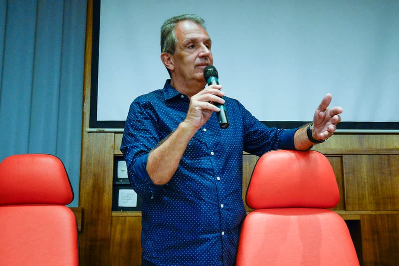 BAP, presidente Conselho de Administração do Flamengo, detonou o gramado do Maracanã