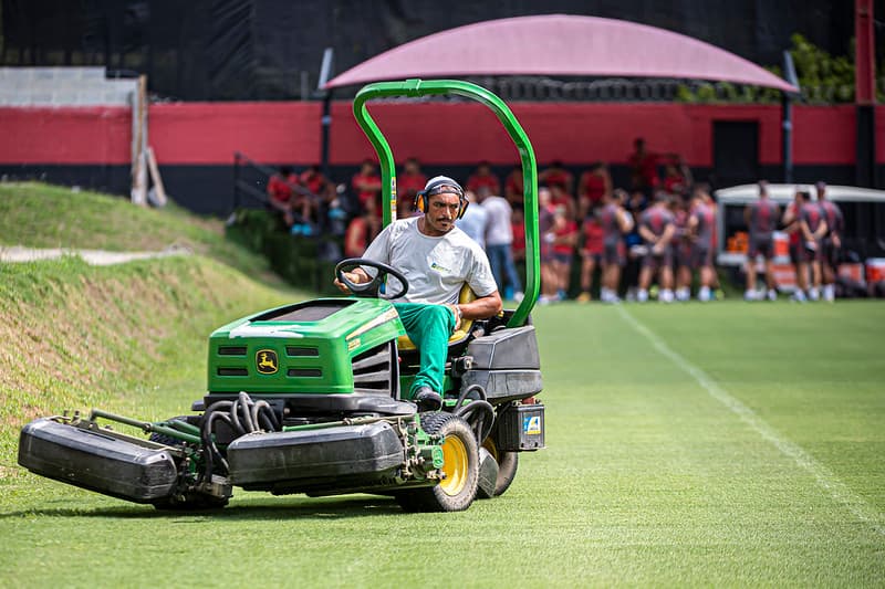 ninho do urubu gramado