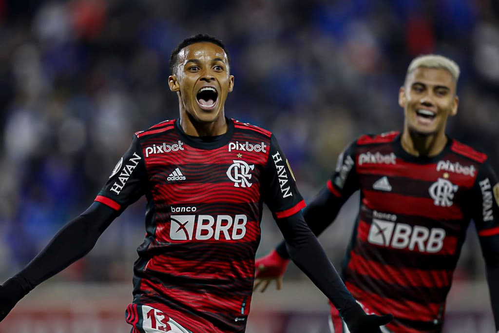 Lázaro Flamengo Católica Livertadores